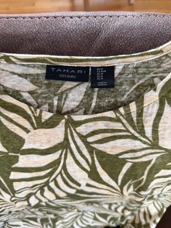Tahari Olive Green and White Leaf-Print Scoop Neck Top & Black w/ white - Picture 5 of 5